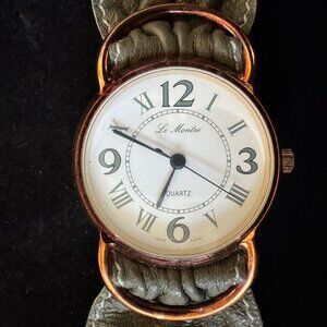 Le Montre Quartz Watch with Green Band-vintage